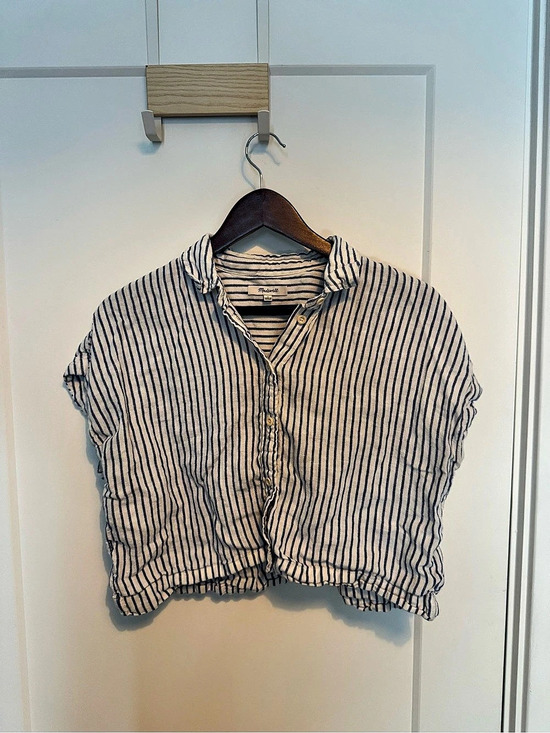 Madewell Tops - Madewell Striped Cropped Button-Up in Blue & White Size Medium